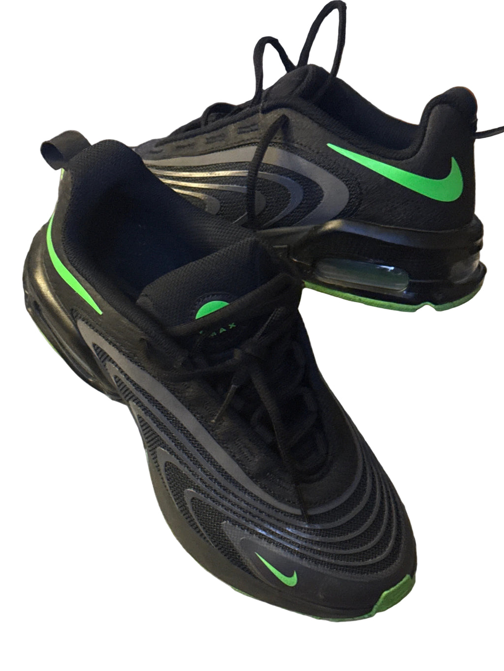 Nike Air Max Fire — Unisex Size 6 | Black | Gently Worn